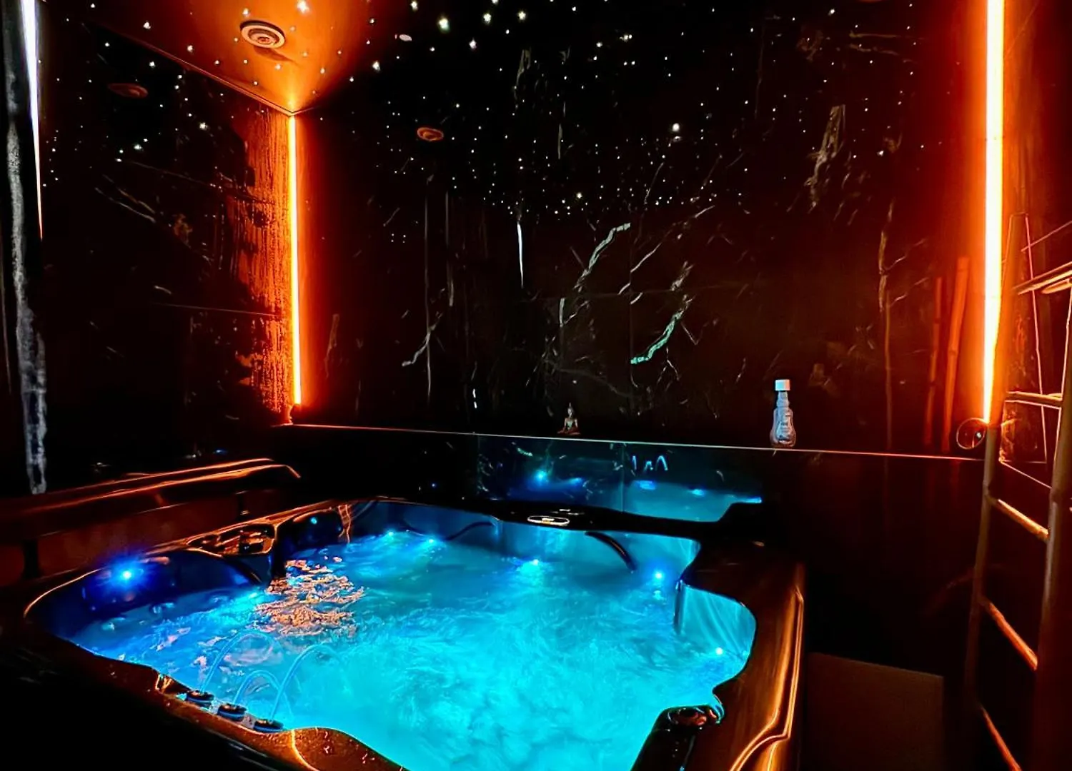 Logement Prive Avec Jacuzzi Haut De Gamme ! Pres De L'Aeroport De Charleroi